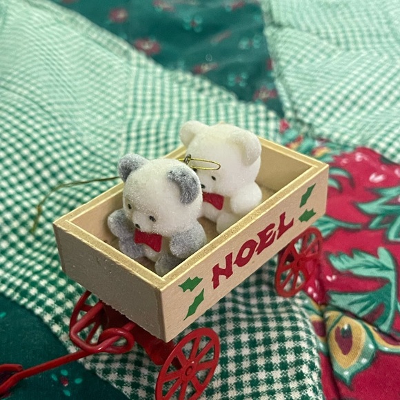 Vintage Avon Christmas ornament - Picture 1 of 5